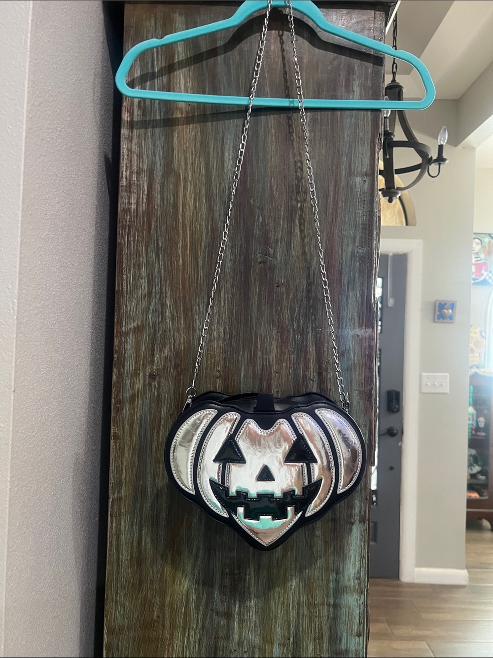 Halloween Pumpkin Heart Crossbody Bag in Silver and Black